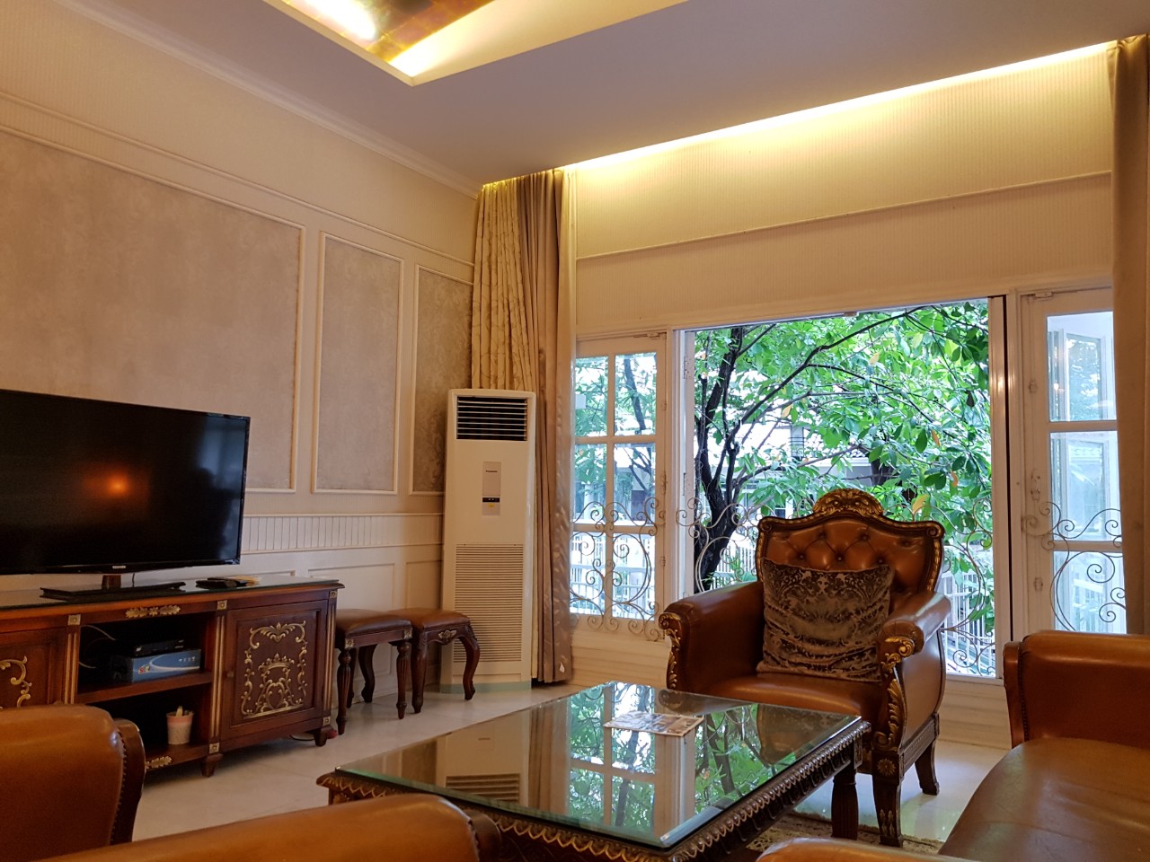 Hinh-Cho thuê biệt thự Saigon Pearl cao cấp nội thất dác vàng