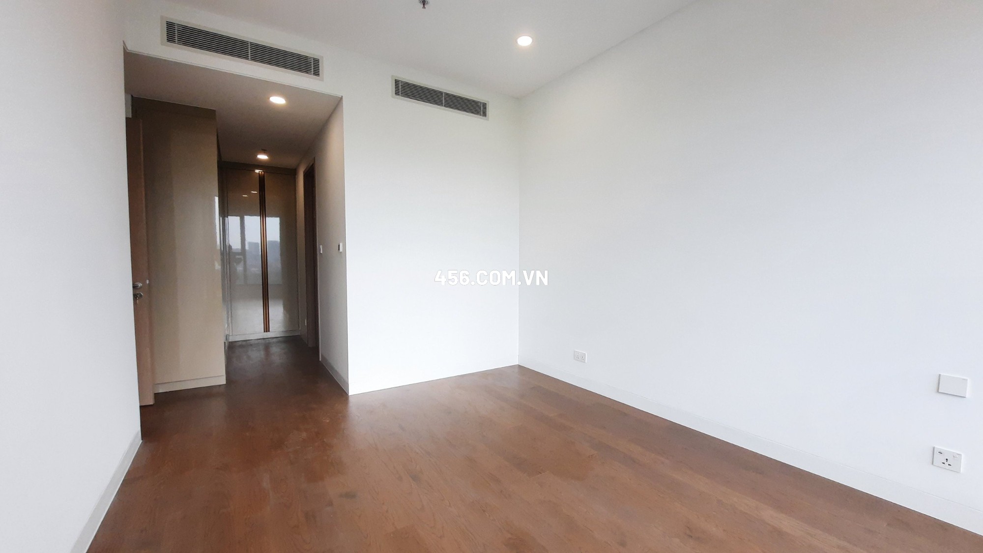 Hinh-The River Thu Thiem Apartment at Thu Duc District for Rent Unfurnished